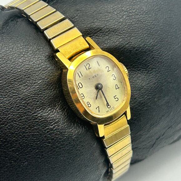 Timex Gold Tone Stainless Steel Women’s Wind Mechanical Watch, 17mm Working - Picture 2 of 8